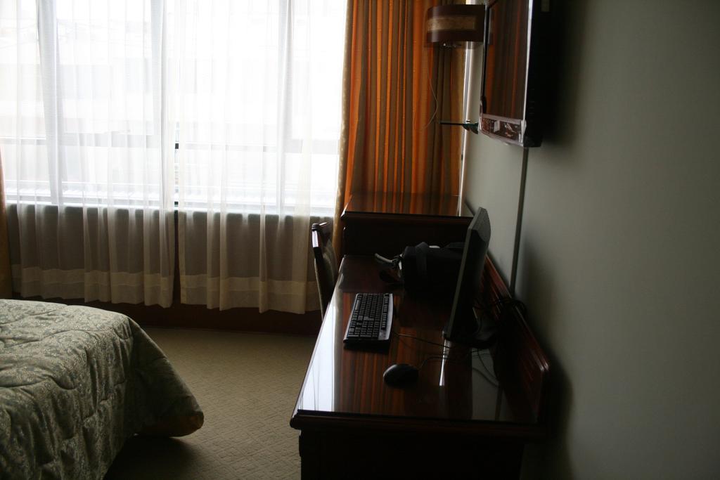 Hotel Oro Inn Lima Room photo